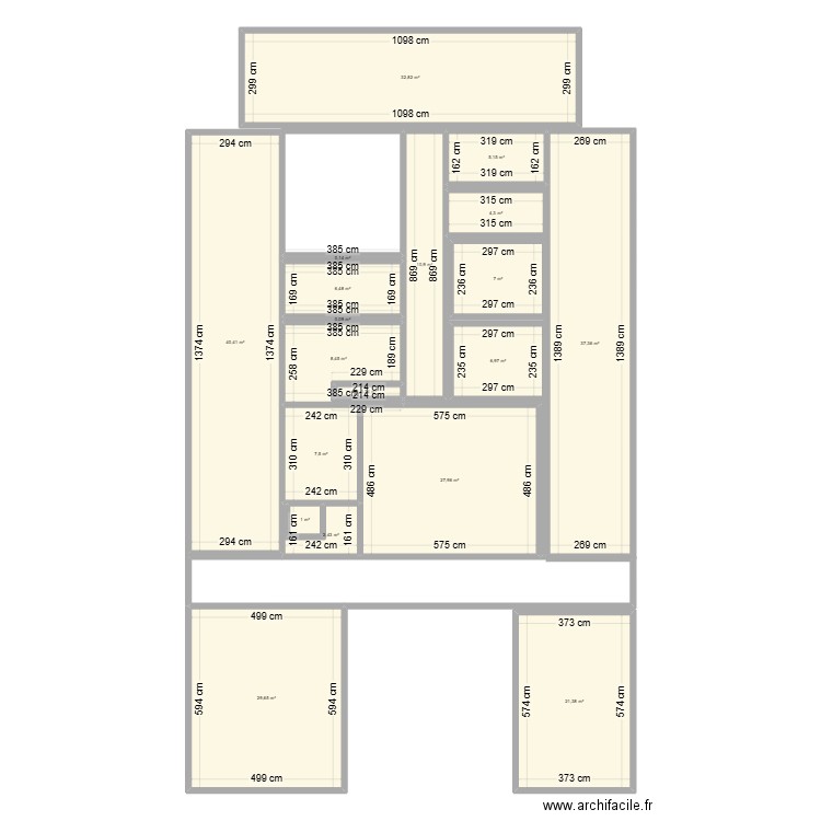 PLA 1 2 . Plan de 19 pièces et 251 m2