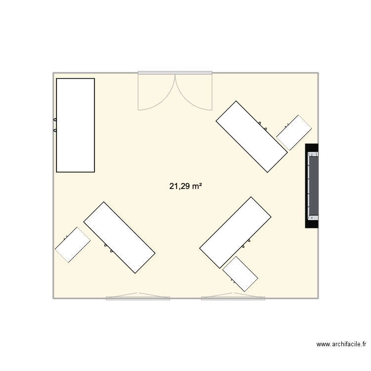 Bureau. Plan de 1 pièce et 21 m2