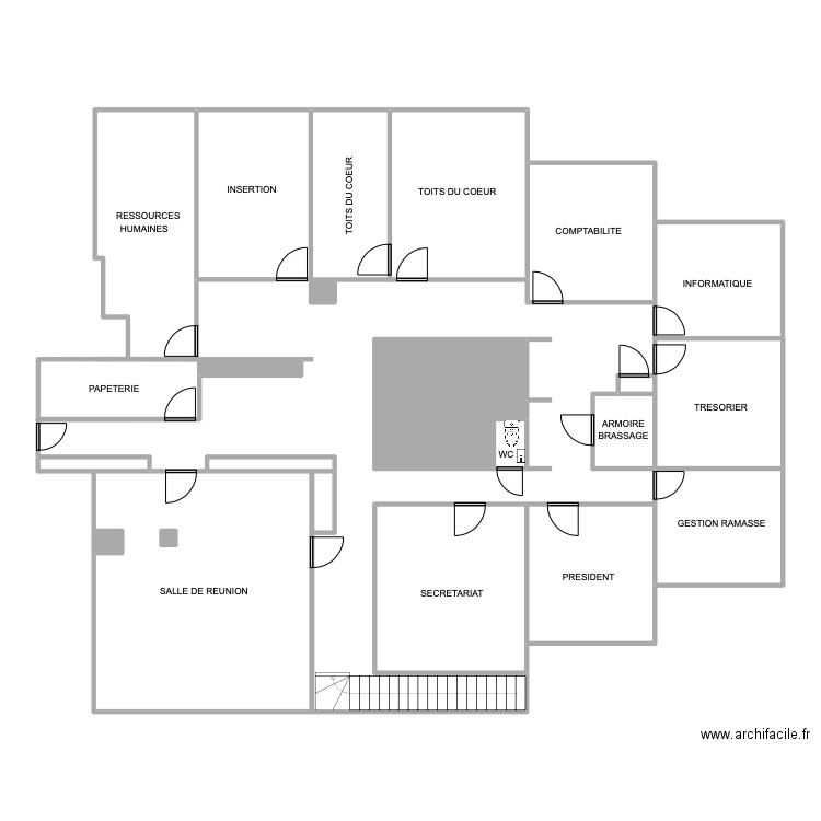 AD49 ETAGE. Plan de 18 pièces et 144 m2