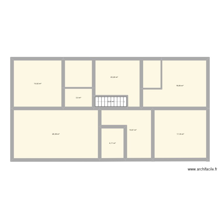 ELO. Plan de 9 pièces et 120 m2