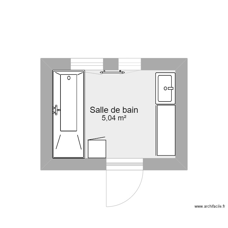 salle de bain rénovée. Plan de 1 pièce et 5 m2