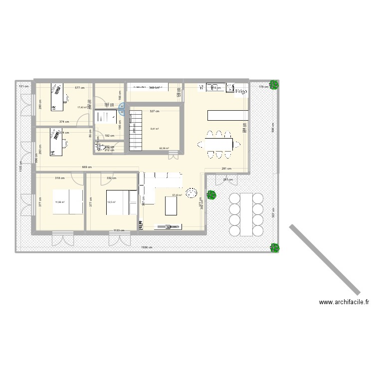 Maison 3 etage. Plan de 7 pièces et 185 m2