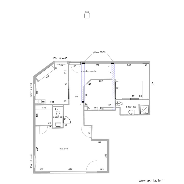 bureau initial. Plan de 6 pièces et 14 m2