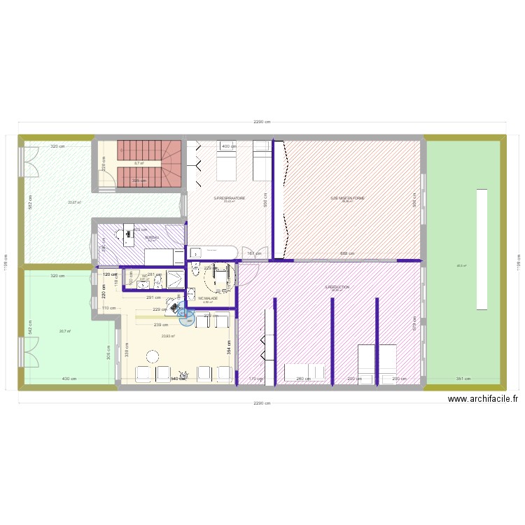 AH2402-KINE. Plan de 13 pièces et 243 m2