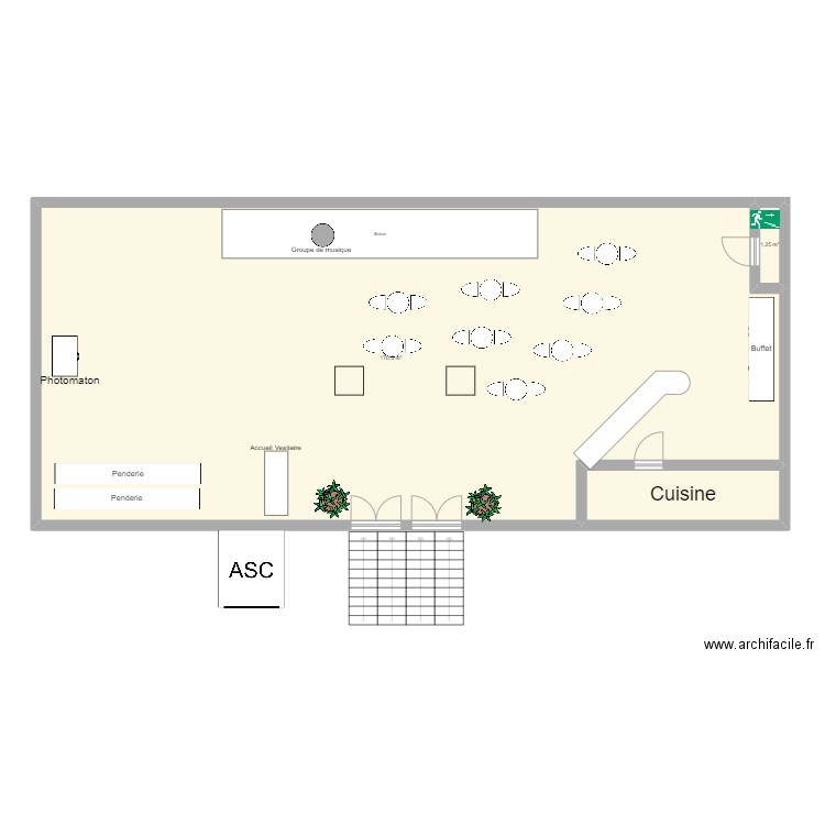 Salle de bal. Plan de 3 pièces et 179 m2