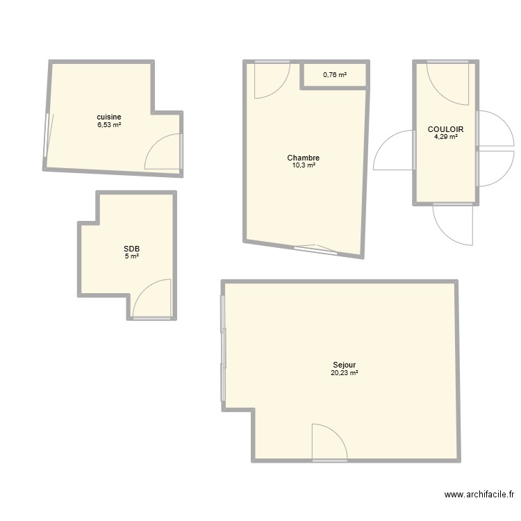 DELBROUCQ. Plan de 6 pièces et 47 m2