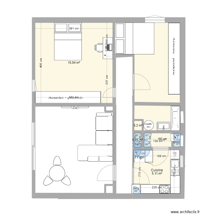 APPART CHAMPS. Plan de 5 pièces et 23 m2