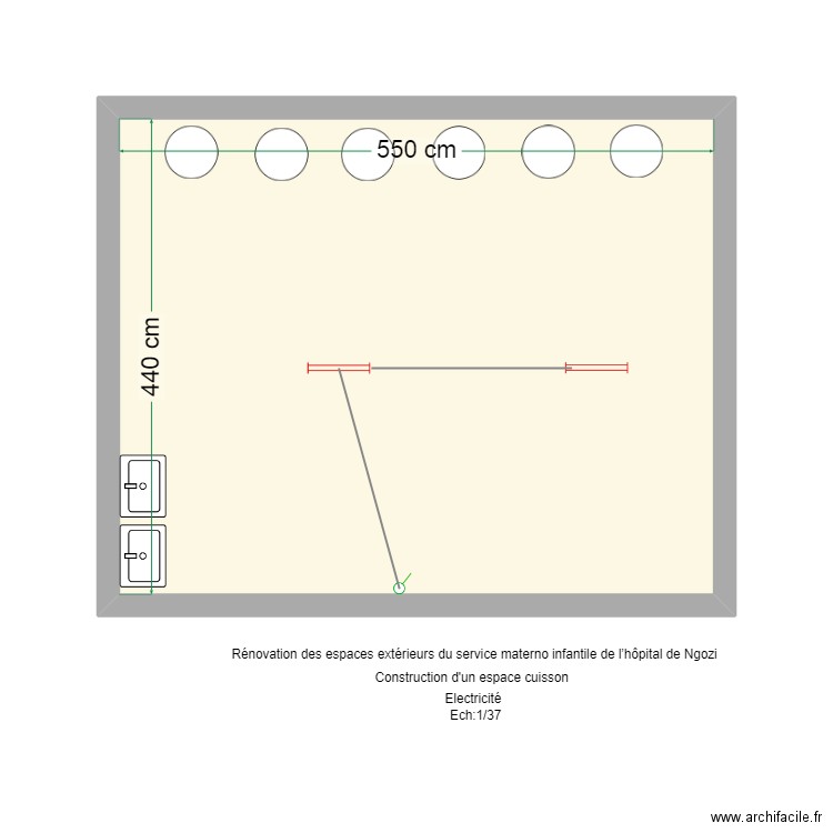 Ngozi espace de cuisson electricité. Plan de 1 pièce et 24 m2