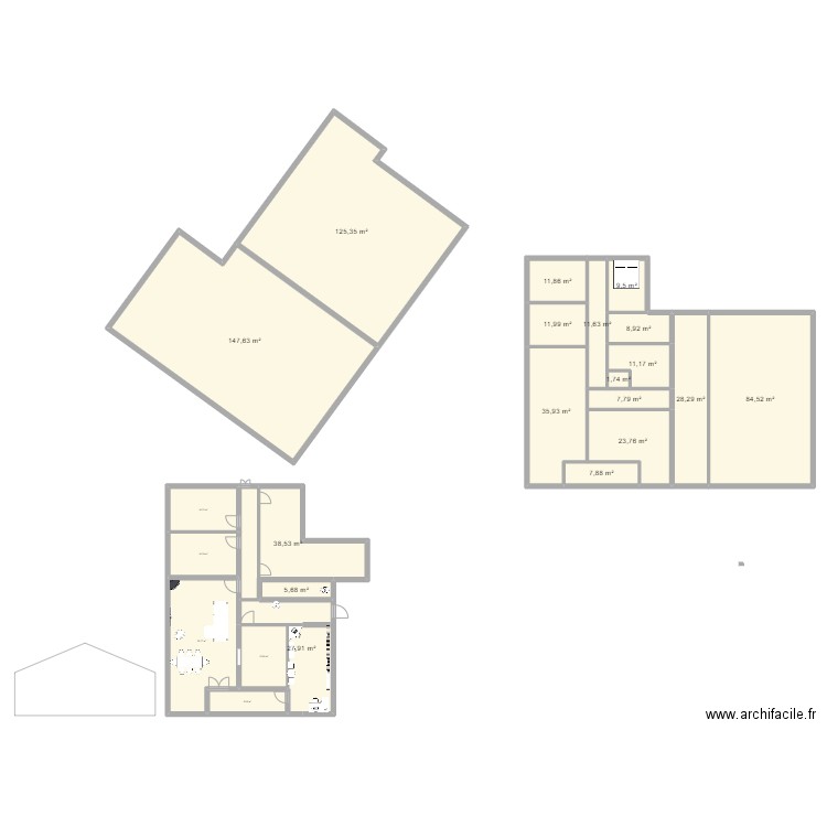 maison 8. Plan de 23 pièces et 690 m2