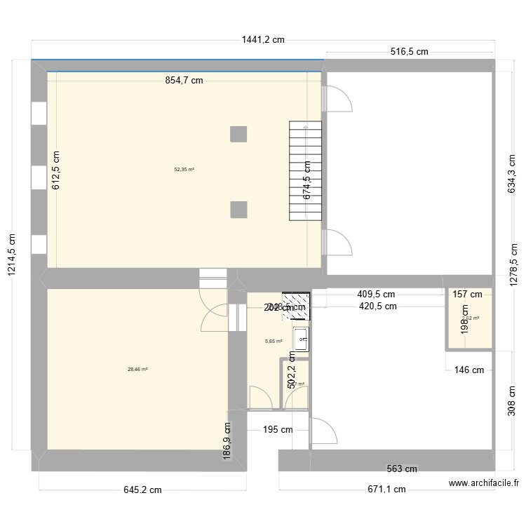 ETAGE LES PIVOINES. Plan de 5 pièces et 90 m2