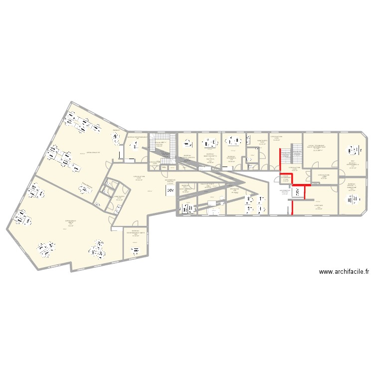 VIENNE : Projet R+2 Scénario 3.. Plan de 55 pièces et 639 m2