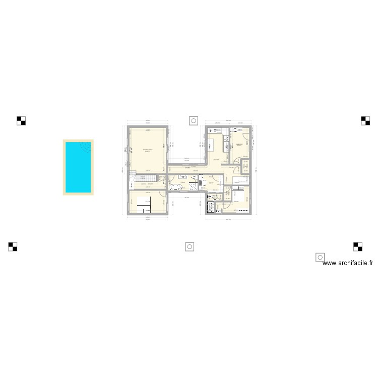 plan au 16-08-24-2. Plan de 18 pièces et 137 m2