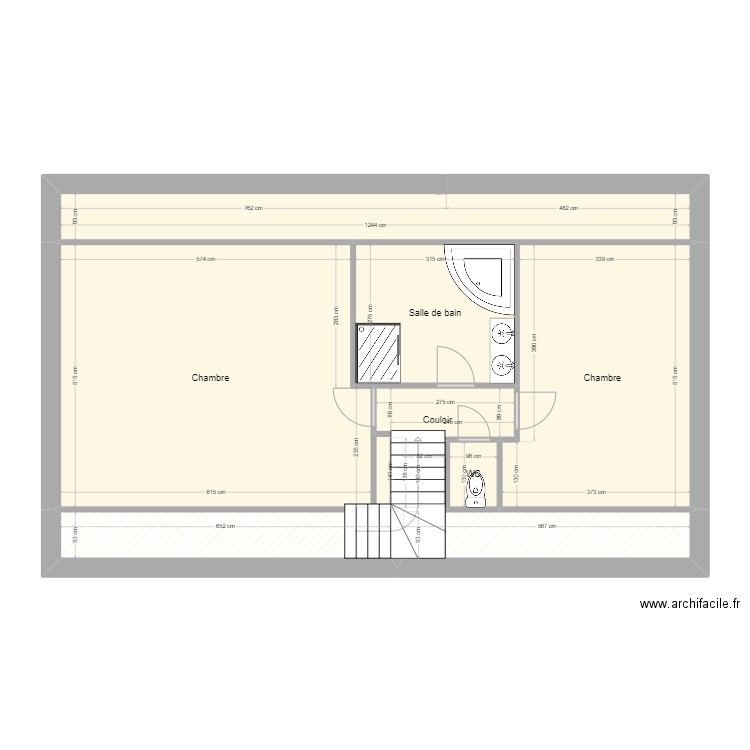 Sarlat Etage. Plan de 9 pièces et 86 m2