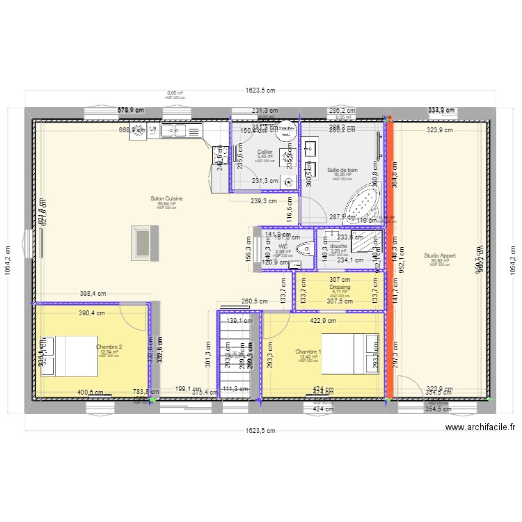 Grange. Plan de 19 pièces et 142 m2