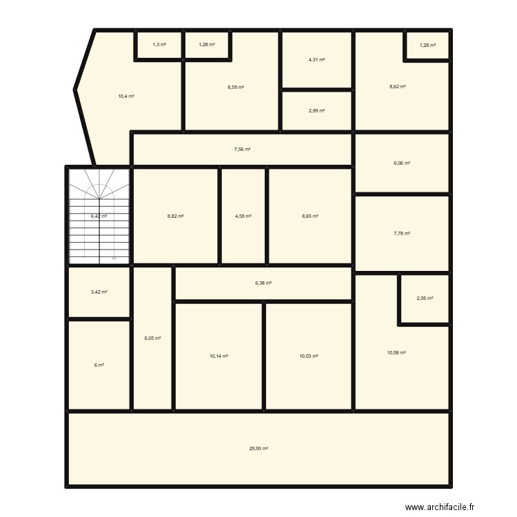 ARCHI2000. Plan de 24 pièces et 174 m2