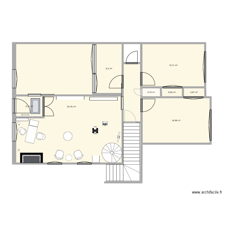 projet. Plan de 8 pièces et 95 m2