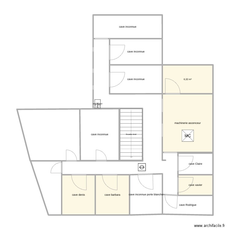 caves 507 bis. Plan de 12 pièces et 76 m2