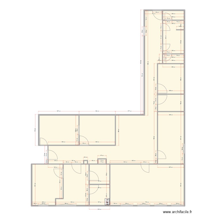 CVI BUREAUX. Plan de 16 pièces et 160 m2