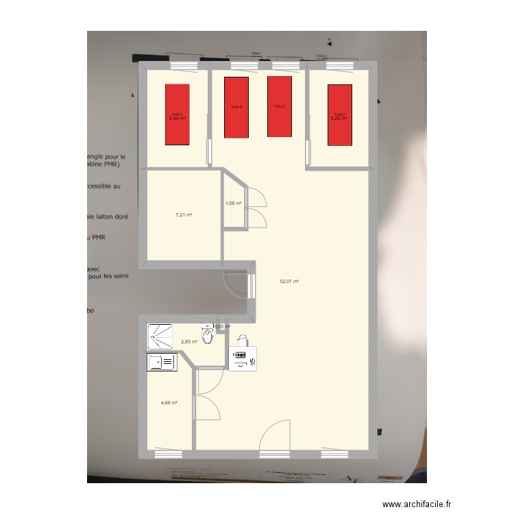 CAB CENTRE LUNEL. Plan de 8 pièces et 81 m2