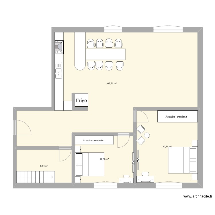 the first. Plan de 4 pièces et 107 m2