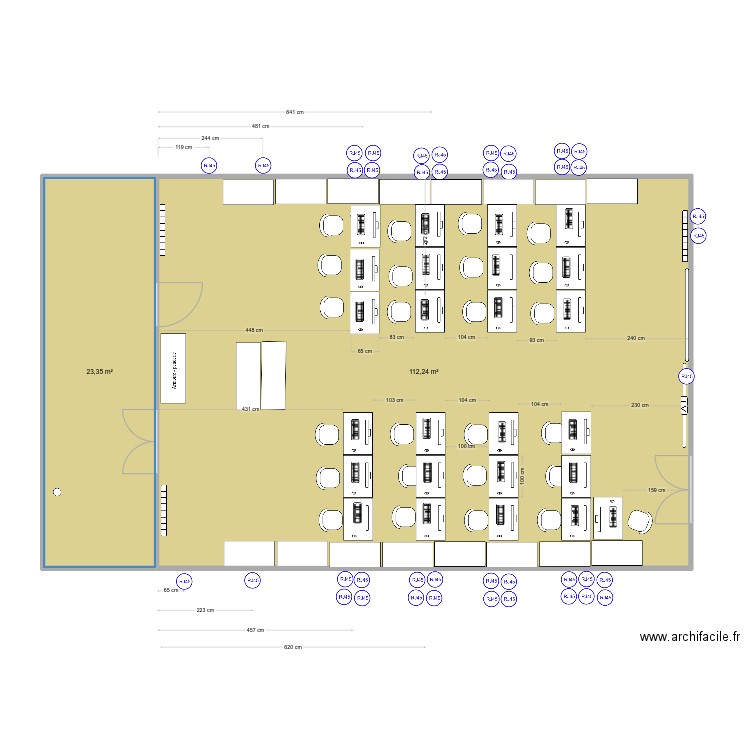 batimentGEII_g009_reseau_220524. Plan de 2 pièces et 136 m2