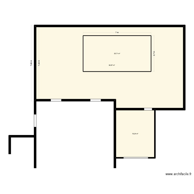 Atelier. Plan de 3 pièces et 164 m2