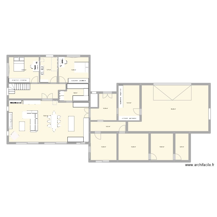 maison 1. Plan de 13 pièces et 243 m2