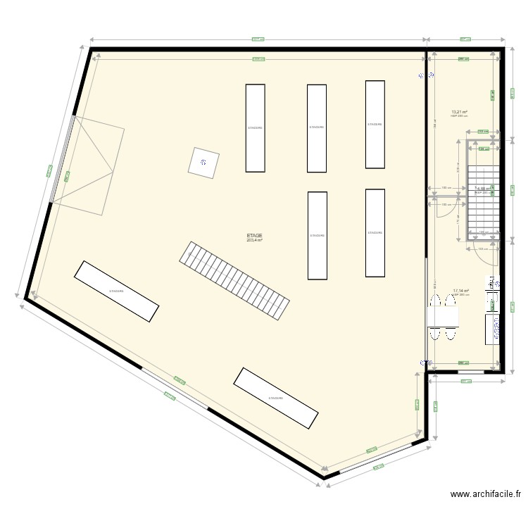 LOCAL EYSINES 2. Plan de 0 pièce et 0 m2