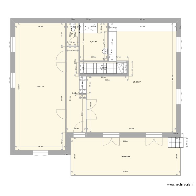 Niveau principal sans cloison MERCIER. Plan de 0 pièce et 0 m2