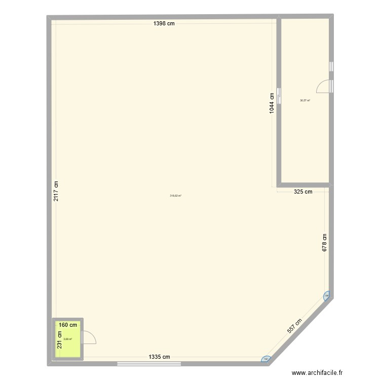 DEPOSITO. Plan de 3 pièces et 358 m2