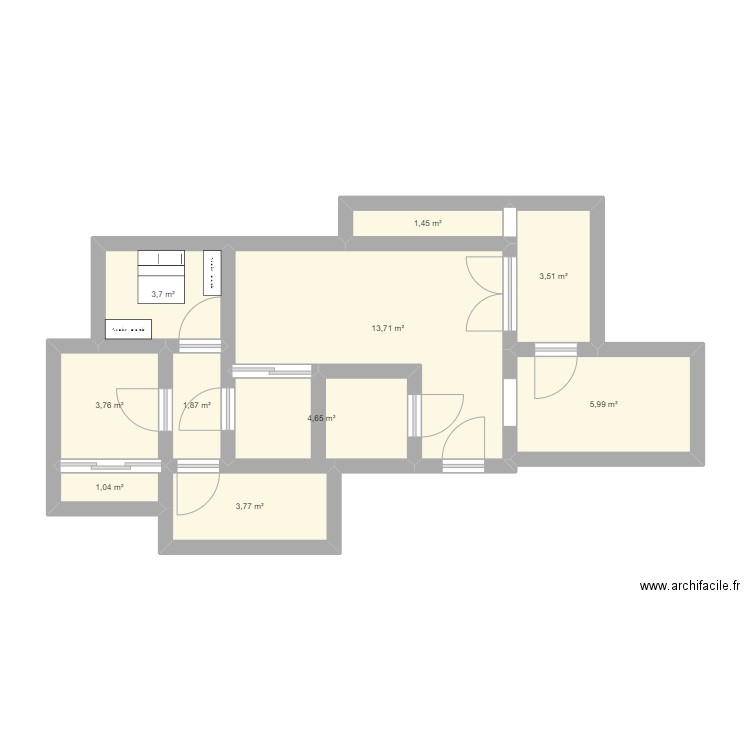 maison. Plan de 10 pièces et 43 m2