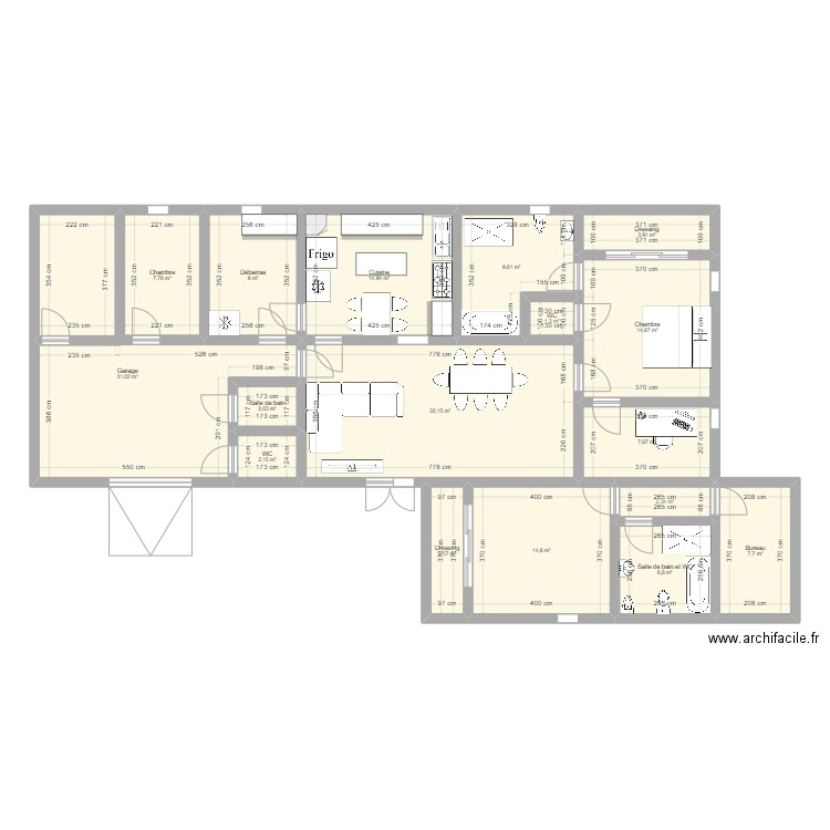 maison 001. Plan de 17 pièces et 170 m2