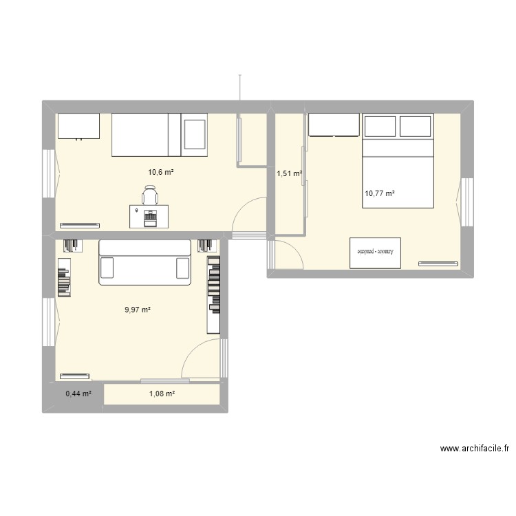 chambres. Plan de 6 pièces et 34 m2