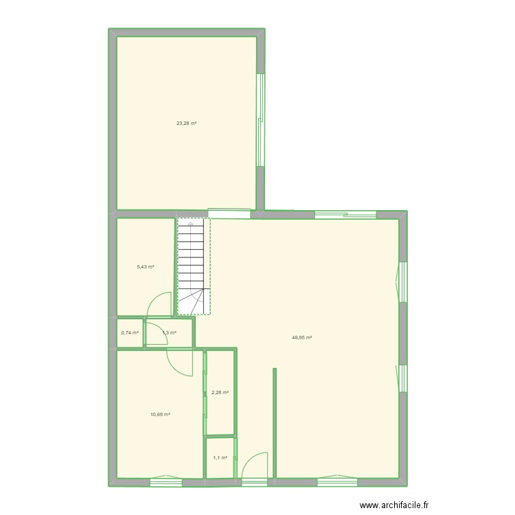 Prinquiau RDC. Plan de 8 pièces et 92 m2