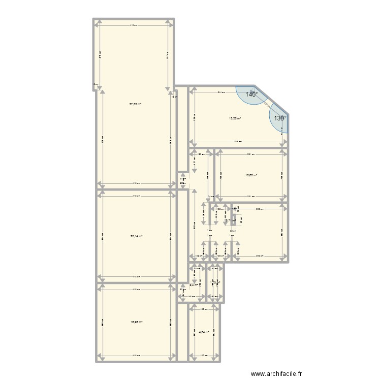 noe. Plan de 13 pièces et 135 m2