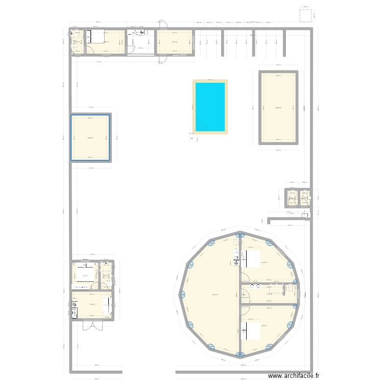 48 H. Plan de 14 pièces et 207 m2