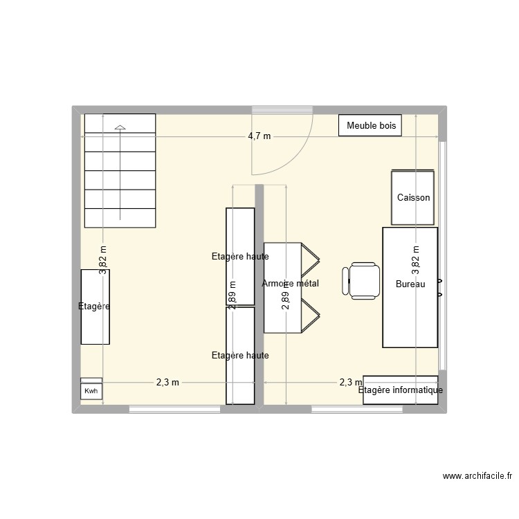 Bureau. Plan de 1 pièce et 18 m2