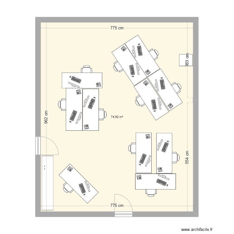 Bureau 2024 version 4. Plan de 1 pièce et 75 m2