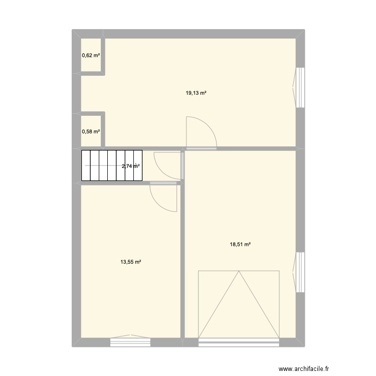 RDC. Plan de 6 pièces et 55 m2