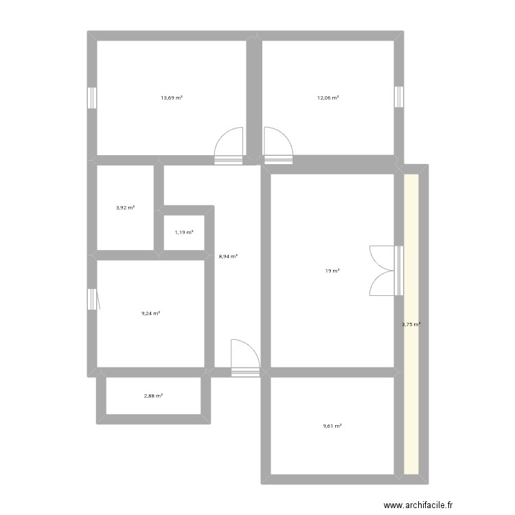 Appartement Liberation. Plan de 10 pièces et 84 m2