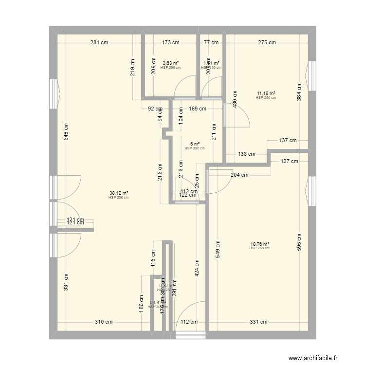 3VoieDuTram. Plan de 8 pièces et 79 m2