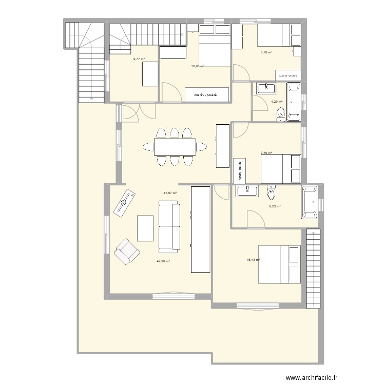 Etage merenys. Plan de 9 pièces et 163 m2