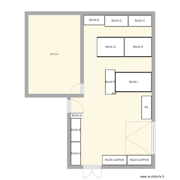 Stock taille réel + RACK. Plan de 2 pièces et 89 m2