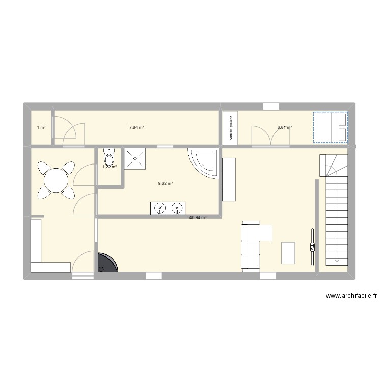 RDC. Plan de 6 pièces et 67 m2