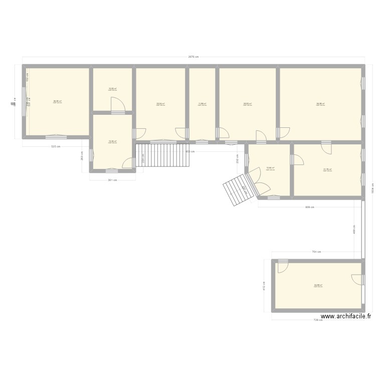 Avrig. Plan de 10 pièces et 206 m2