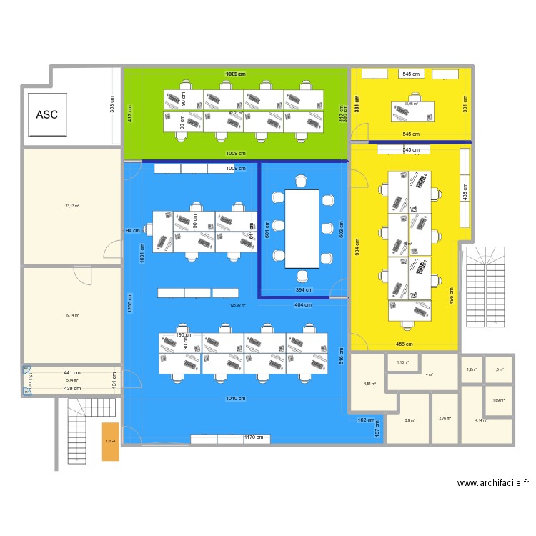 Service social /Flex desk. Plan de 16 pièces et 310 m2