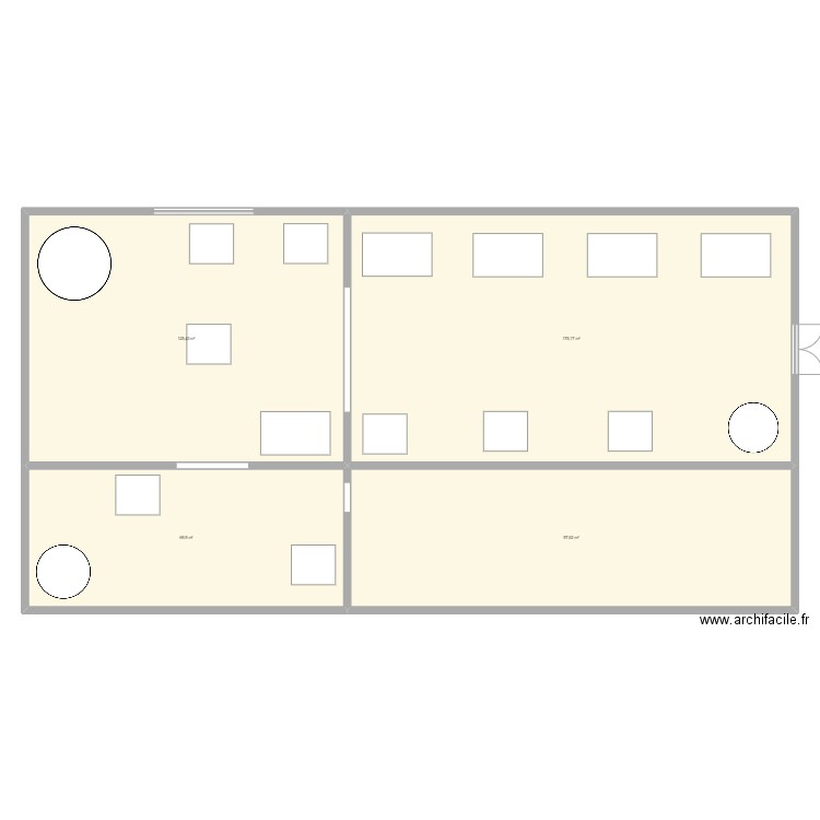 Salle. Plan de 4 pièces et 468 m2