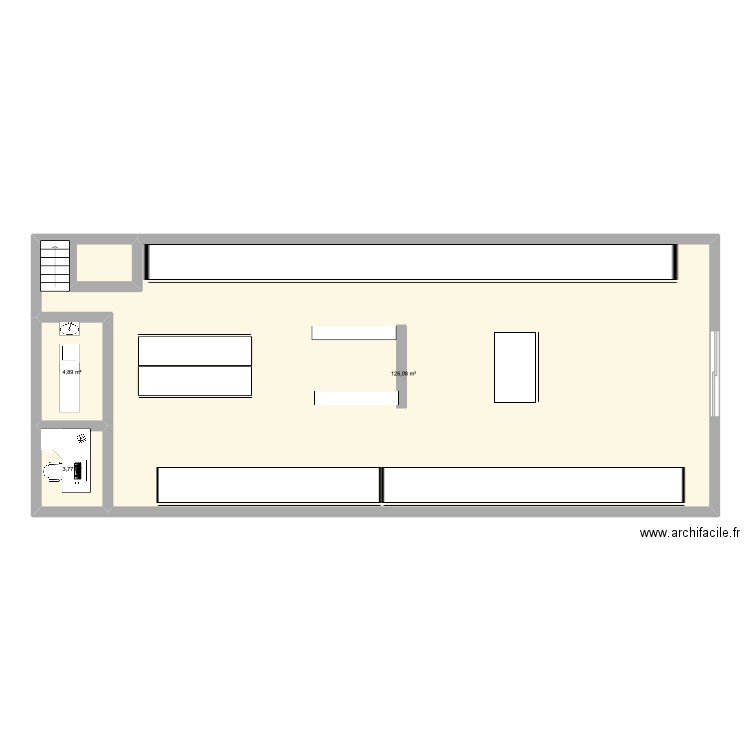 bas. Plan de 3 pièces et 135 m2