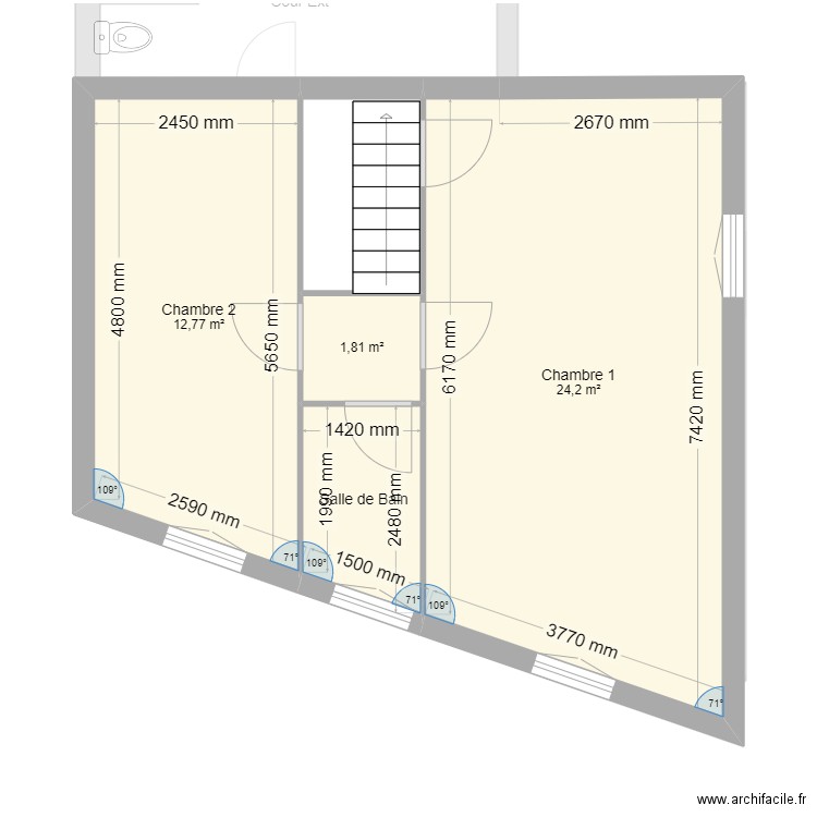 Lagrange. Plan de 14 pièces et 140 m2