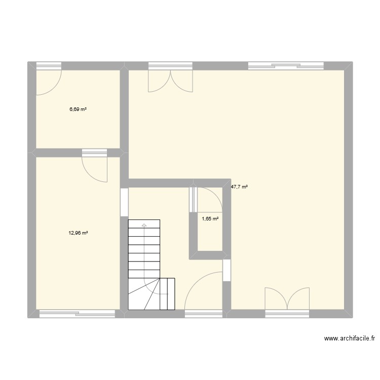 MAISON. Plan de 7 pièces et 141 m2